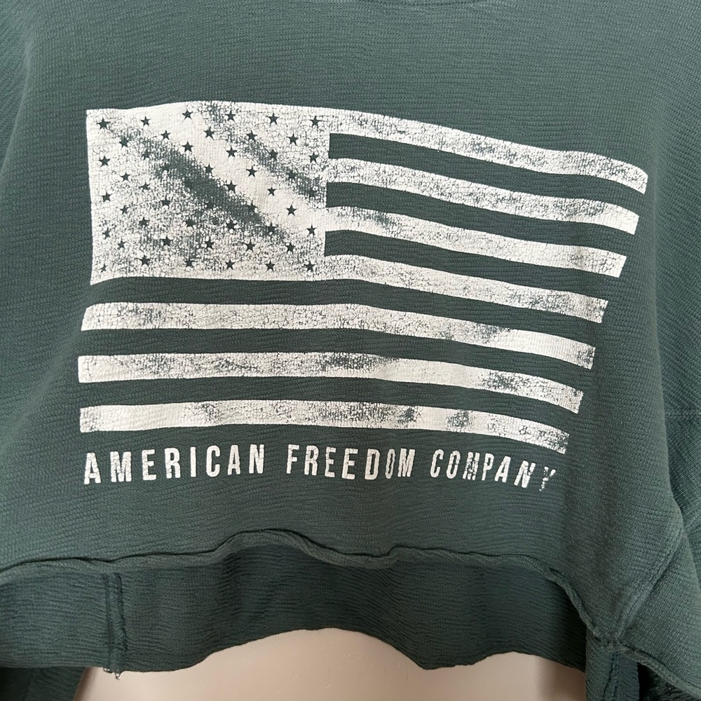 Super crop sweater